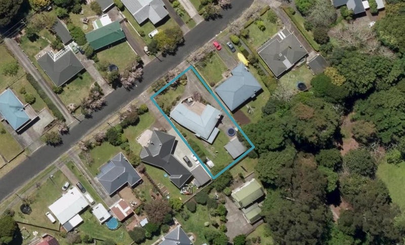 35 Tuatara Drive, Kamo, Whangarei - Carousel 1