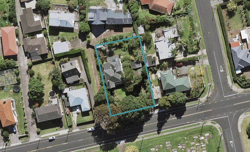 26 Church Road, Mangere Bridge, Auckland - Carousel 1