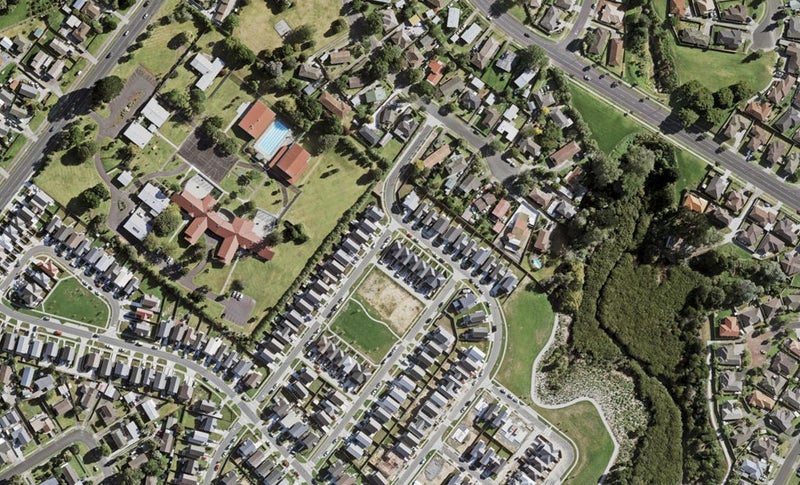 48 Ipukarea Street, Weymouth, Auckland - Carousel 1