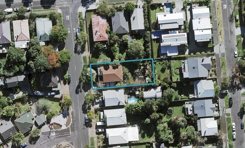 83 Dryden Street, Grey Lynn, Auckland - Carousel 1