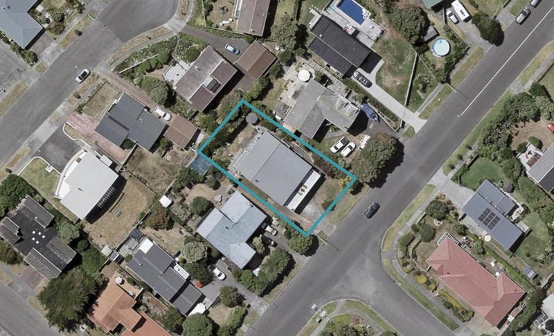 163 Tutere Street, Waikanae Beach, Waikanae - Carousel 1