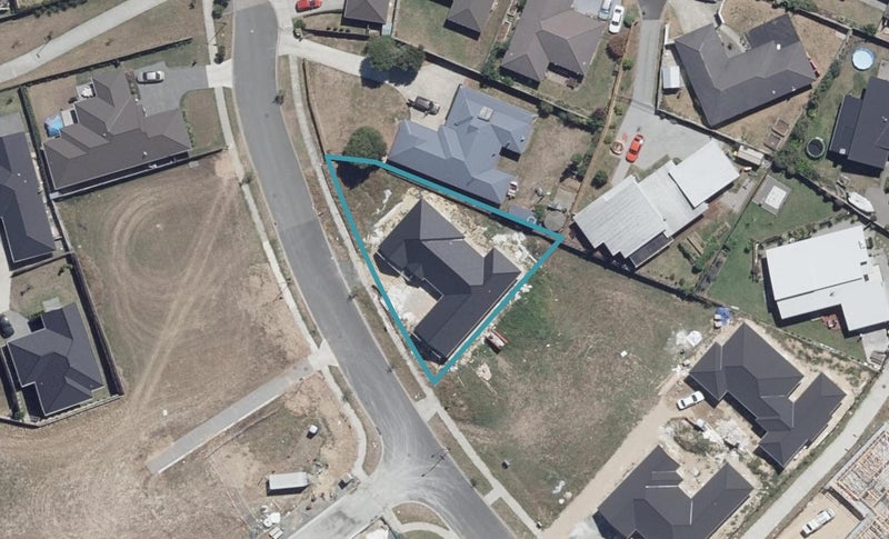 7 Drower Glen, Flagstaff, Hamilton - Carousel 1