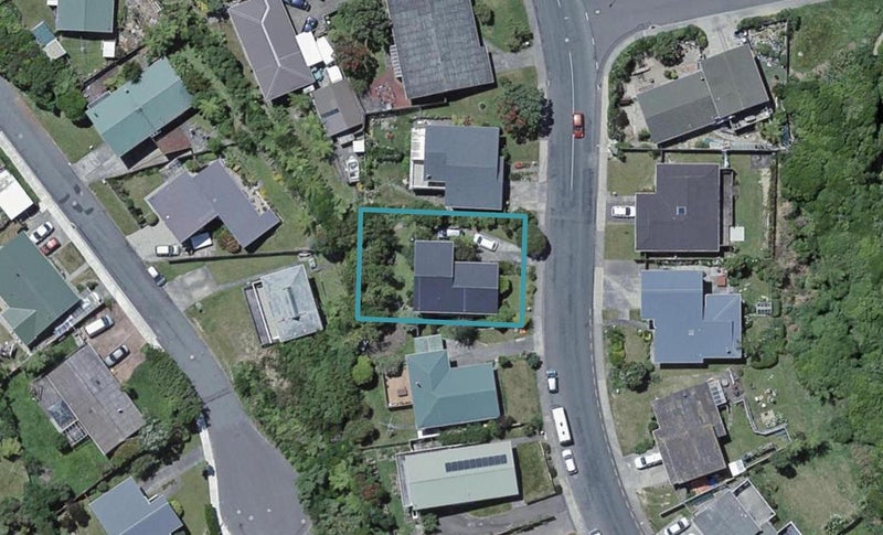 79 Baylands Drive, Newlands, Wellington - Carousel 1