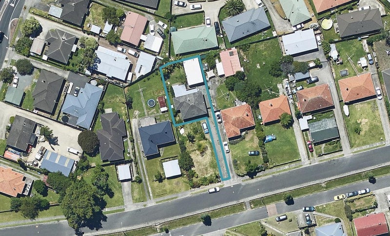9 Hampton Terrace, Parkvale, Tauranga - Carousel 1