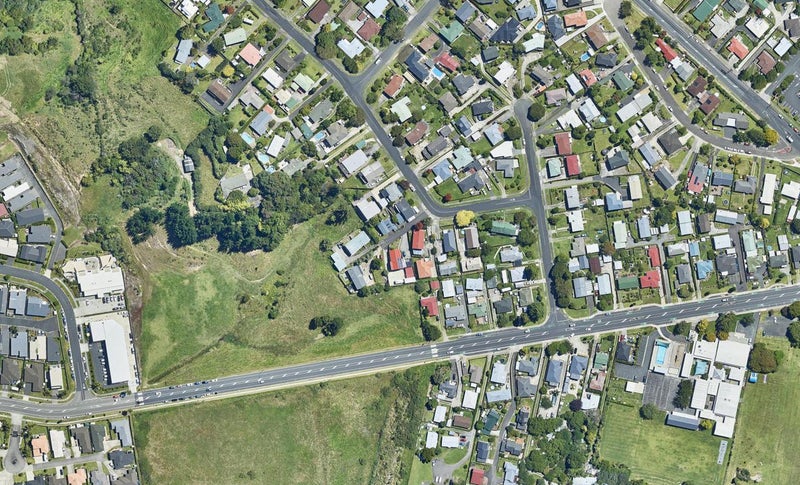 10 The Drive, Brookfield, Tauranga - Carousel 1