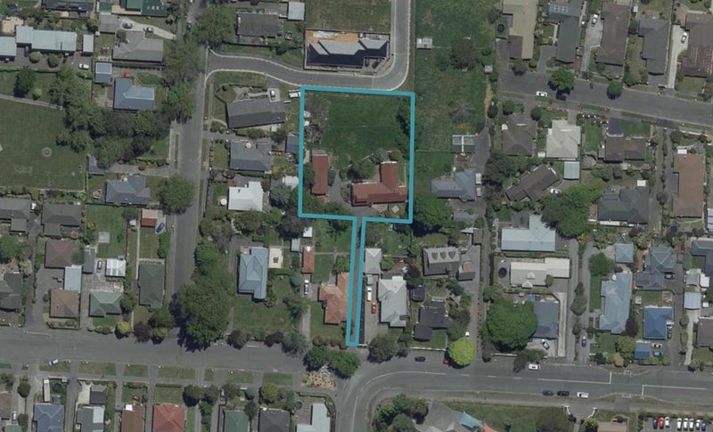31 Winters Road, Redwood, Christchurch - Carousel 1