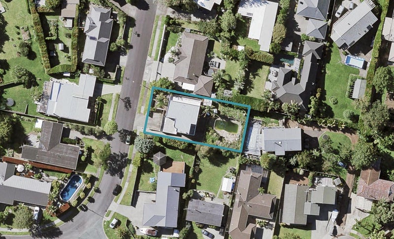 4 Oliver Twist Avenue, Mellons Bay, Auckland - Carousel 1