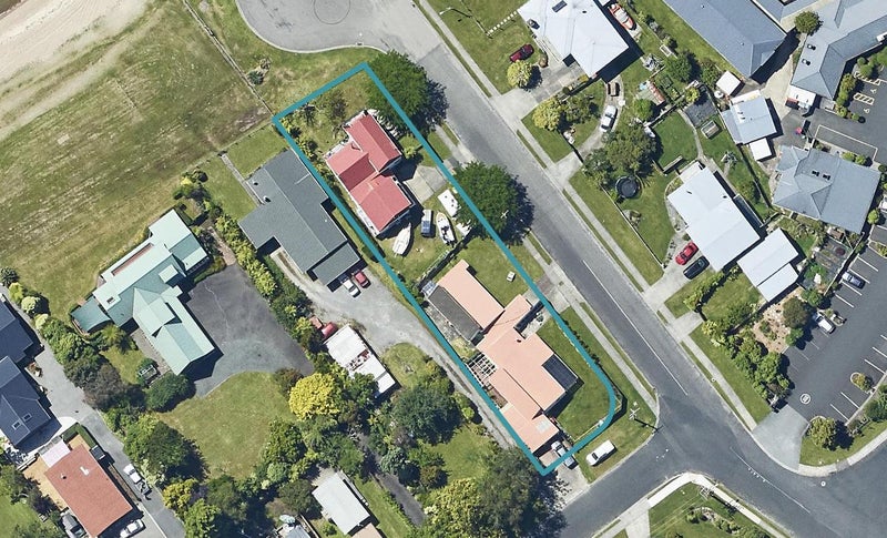 1 Holden Avenue, Holdens Bay, Rotorua - Carousel 1