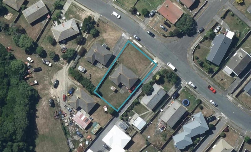 50 Rangituhi Crescent, Takapuwahia, Porirua - Carousel 1