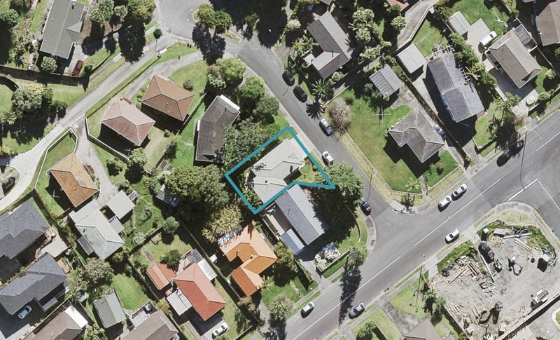 2 Flavia Place, Lynfield, Auckland - Carousel 1