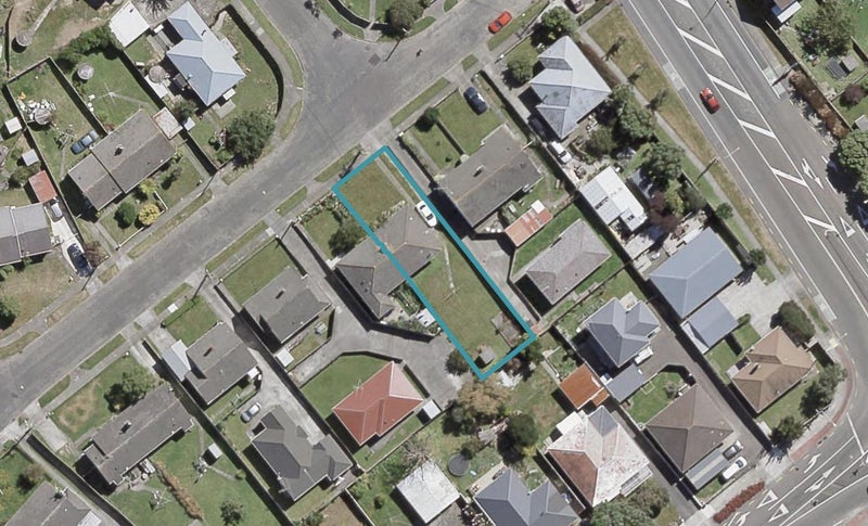 32 Athlone Crescent, Boulcott, Lower Hutt - Carousel 1
