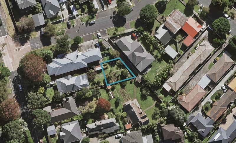 31D Wheturangi Road, Greenlane, Auckland - Carousel 1