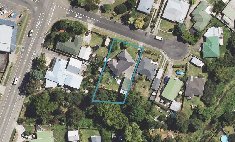 1 Keiha Street, Riverdale, Gisborne - Carousel 1