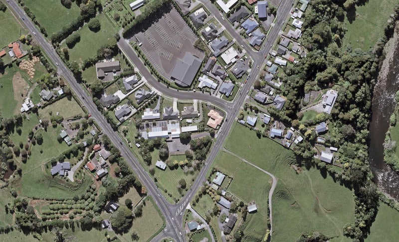3 Portland Drive, Highlands Park, New Plymouth - Carousel 1