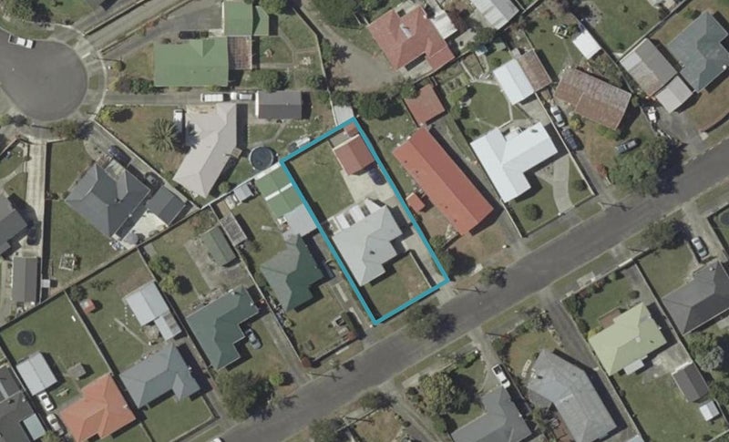 22 Tararua Terrace, Cloverlea, Palmerston North - Carousel 1