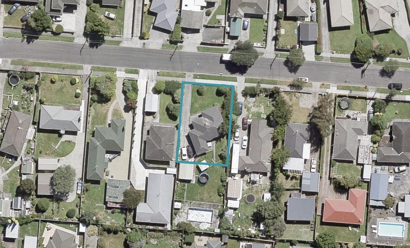 33 Sheridan Crescent, Trentham, Upper Hutt - Carousel 1