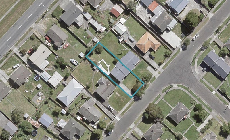 41 Compton Crescent, Taita, Lower Hutt - Carousel 1