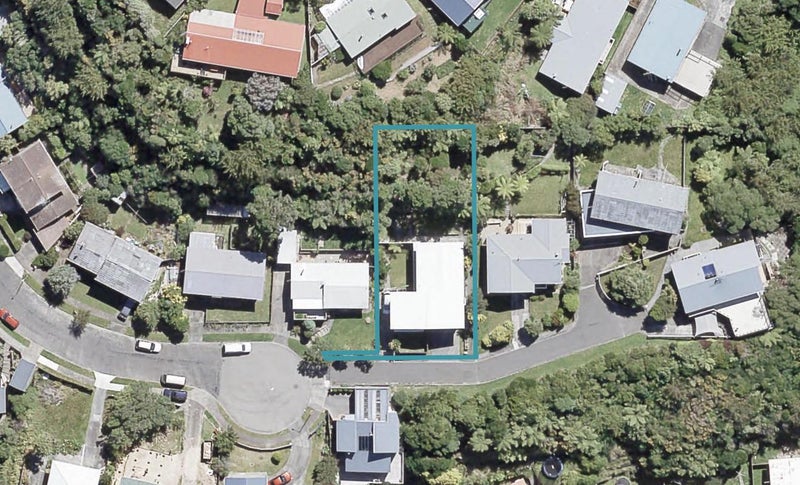 11 Laburnum Grove, Maungaraki, Lower Hutt - Carousel 1