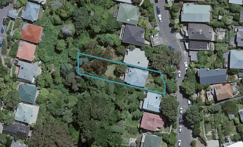 129 Kelburn Parade, Kelburn, Wellington - Carousel 1
