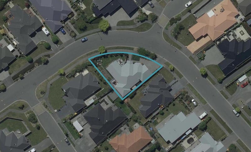 12 Broken Run, Wigram, Christchurch - Carousel 1