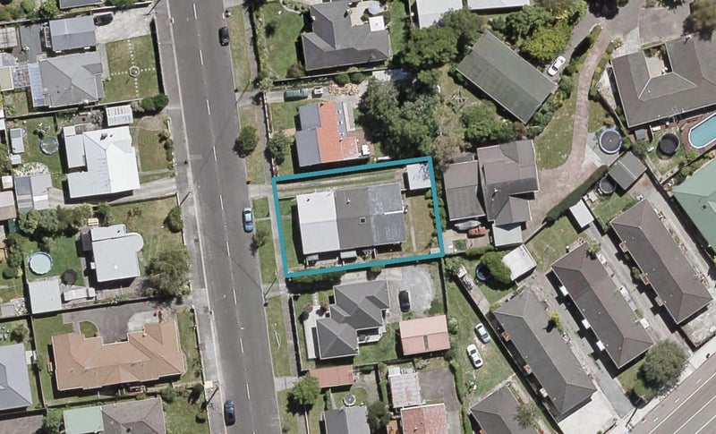 2/4 Henry Street, Ebdentown, Upper Hutt - Carousel 1