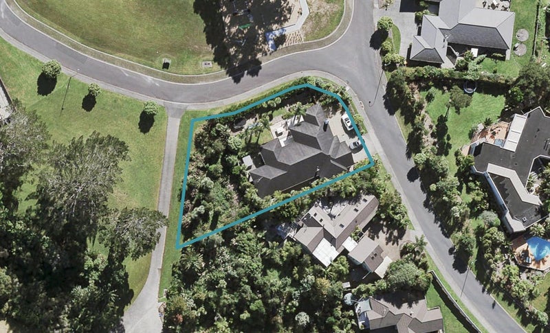 20 Shelter Drive, Greenhithe, Auckland - Carousel 1