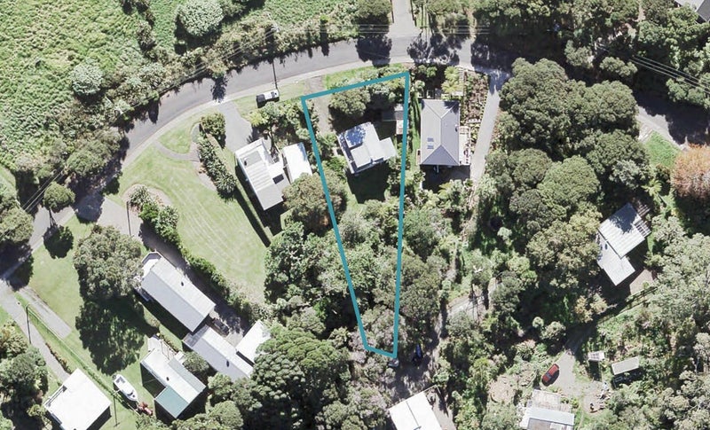 35 Upland Road, Huia, Auckland - Carousel 1