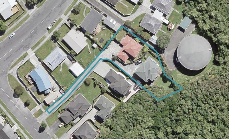 1/2 KELSO Grove, KELSON, LOWER HUTT - Carousel 1