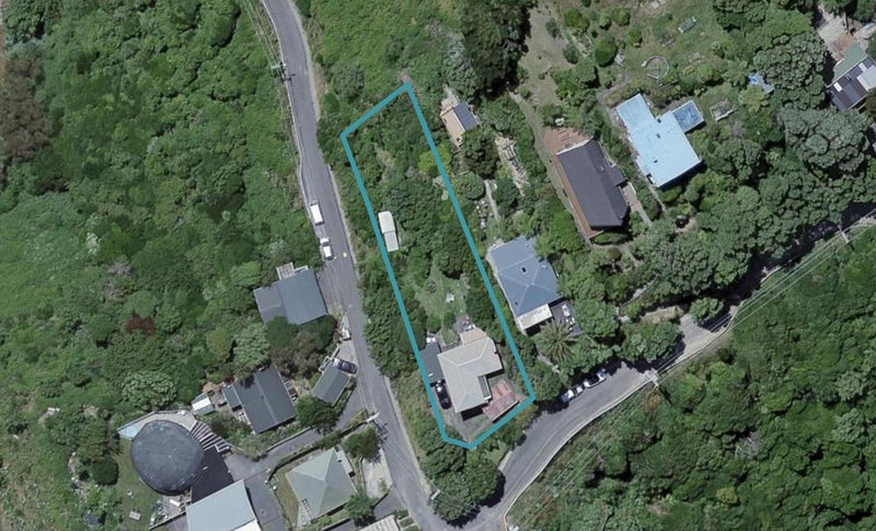 12 Malvern Road, Ngauranga, Wellington - Carousel 1