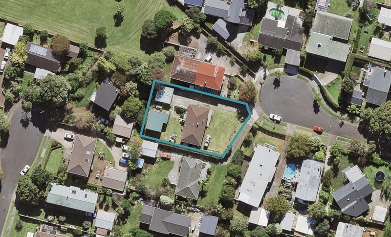 10 Feltwell Place, Mangere Bridge, Auckland - Carousel 1