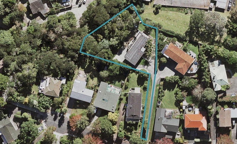 31 Valley View Road, Glenfield, Auckland - Carousel 1