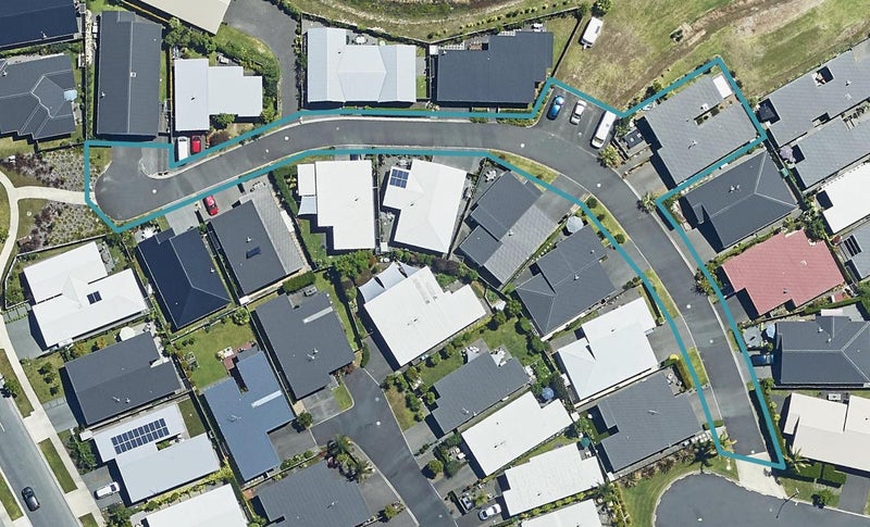 10 Aubrey Way, Brookfield, Tauranga - Carousel 1