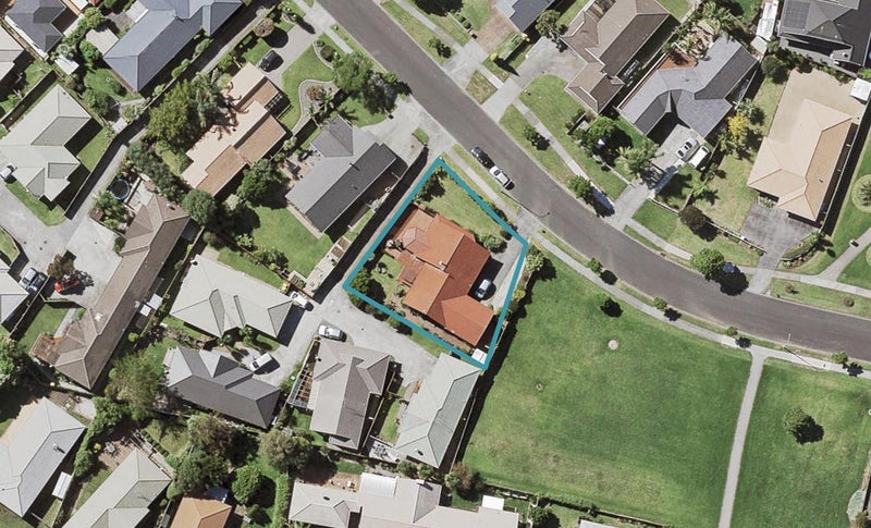22 West Fairway, Golflands, Auckland - Carousel 1