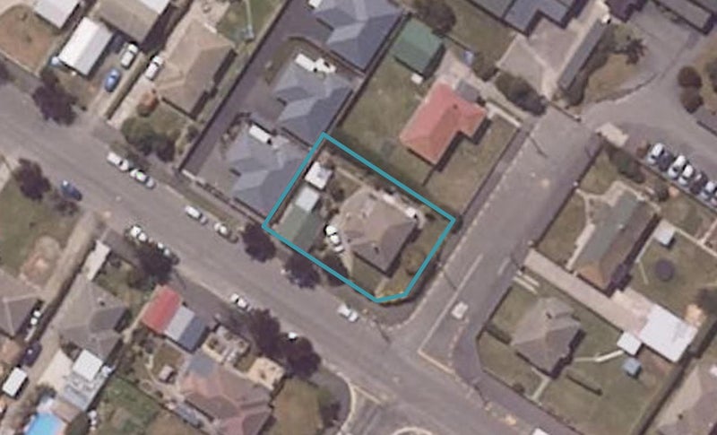 12 Arundel Street, Oamaru North, Oamaru - Carousel 1