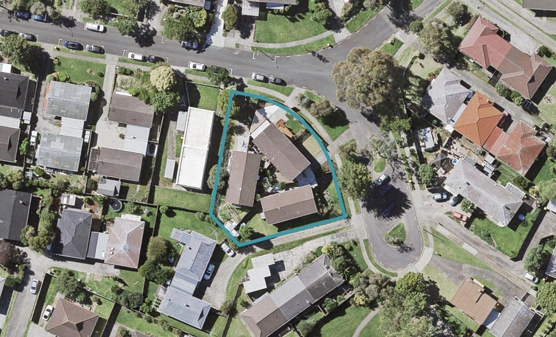 13B Ballater Place, Highland Park, Auckland - Carousel 1