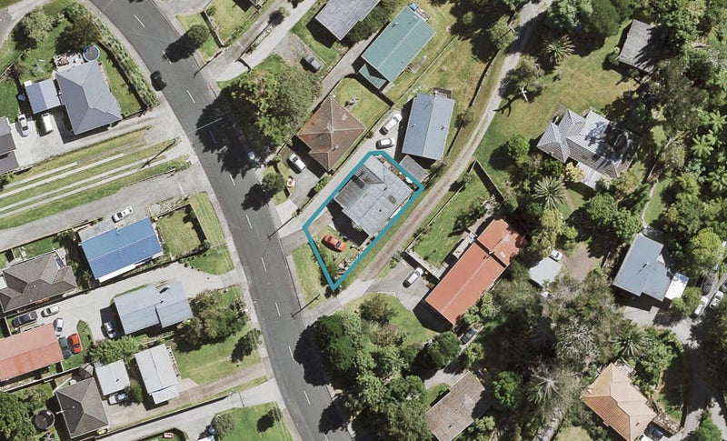 50 Sunnyside Road, Sunnyvale, Auckland - Carousel 1