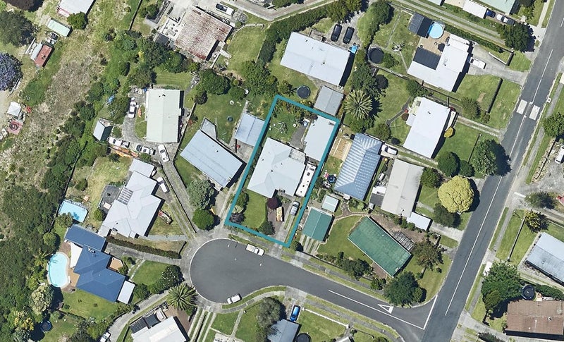 4 Leonard Place, Gate Pa, Tauranga - Carousel 1