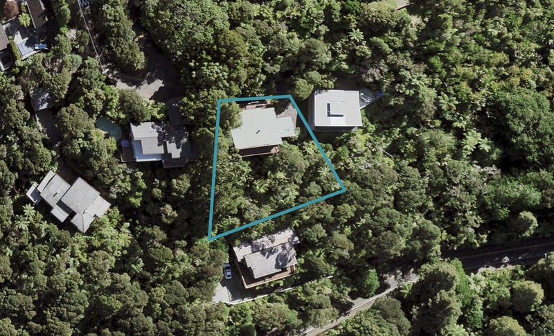 21 The Drive, Titirangi, Auckland - Carousel 1