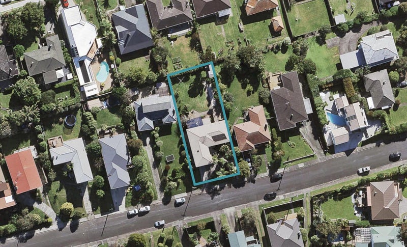 34 City View Terrace, Birkenhead, Auckland - Carousel 1