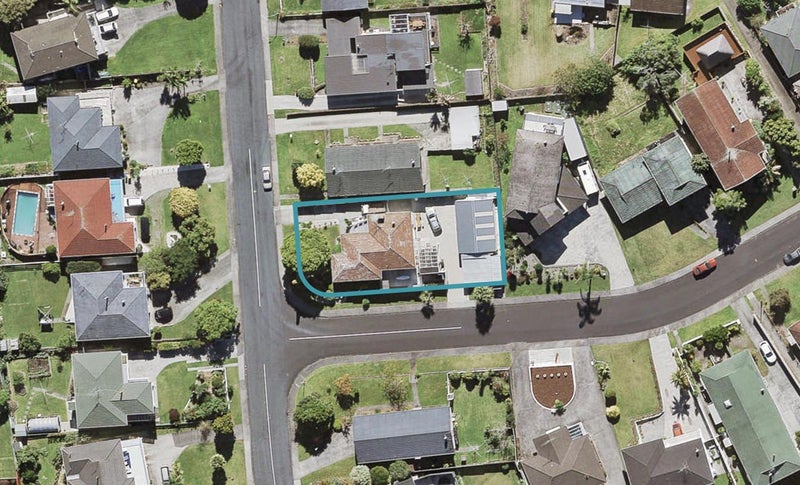 37 Manhattan Heights, Glendene, Auckland - Carousel 1