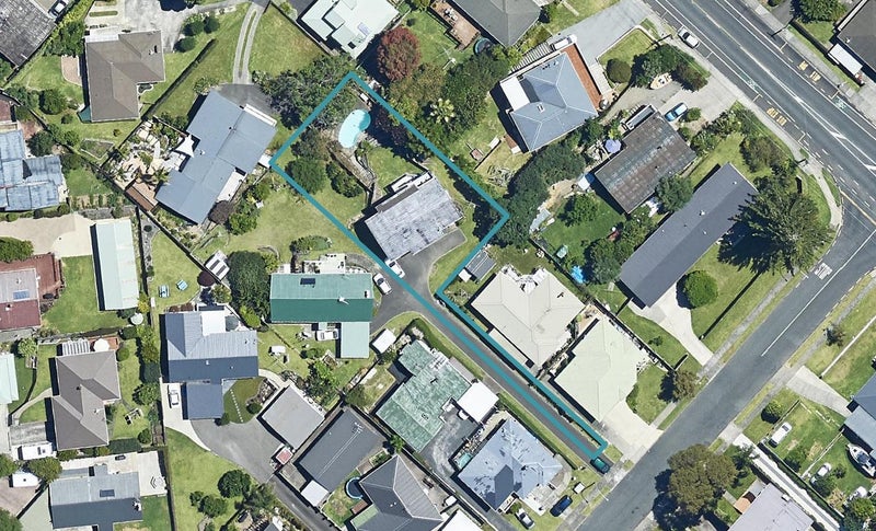 5 Regent Street, Brookfield, Tauranga - Carousel 1