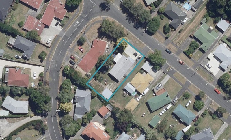 39 Helena Road, Hillcrest, Hamilton - Carousel 1