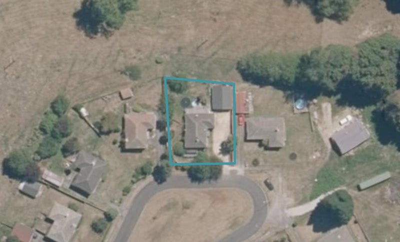 12 Rangiora Crescent, Wairakei, Taupo - Carousel 1