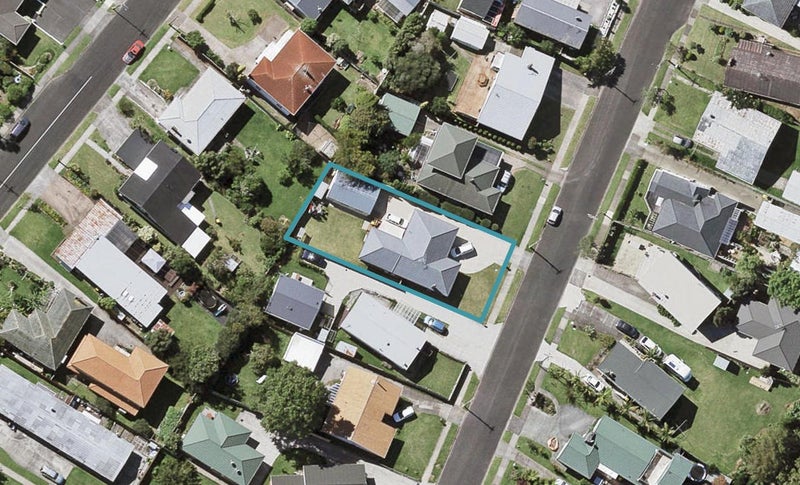 67 Tiraumea Drive, Pakuranga, Auckland - Carousel 1