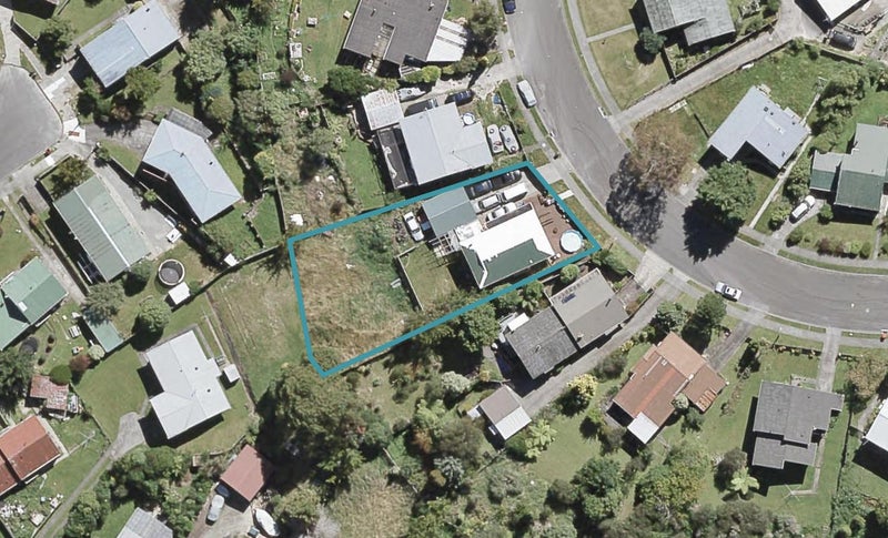 18 Gentian Street, Timberlea, Upper Hutt - Carousel 1