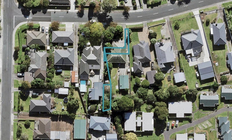 11/20 Moor Avenue, Te Atatū Peninsula, Auckland - Carousel 1