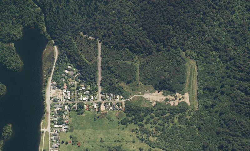 40 Stuart Street, Lake Kaniere, Kokatahi - Carousel 1