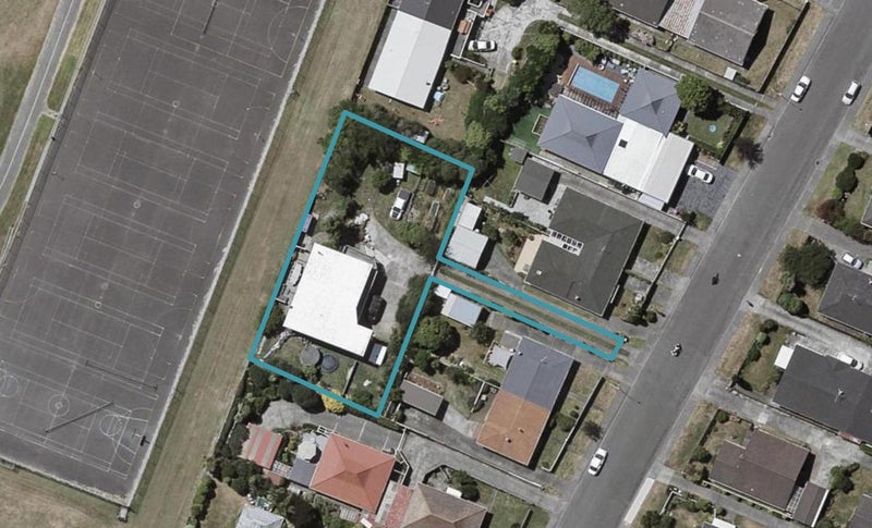 99 Hillcrest Road, Raumati Beach, Paraparaumu - Carousel 1