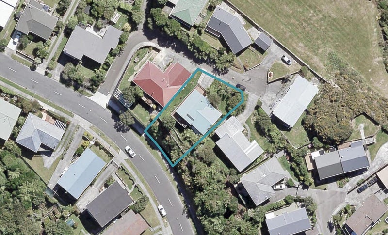 31 Cypress Drive, Maungaraki, Lower Hutt - Carousel 1