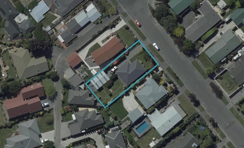 136 Warren Crescent, Hillmorton, Christchurch - Carousel 1